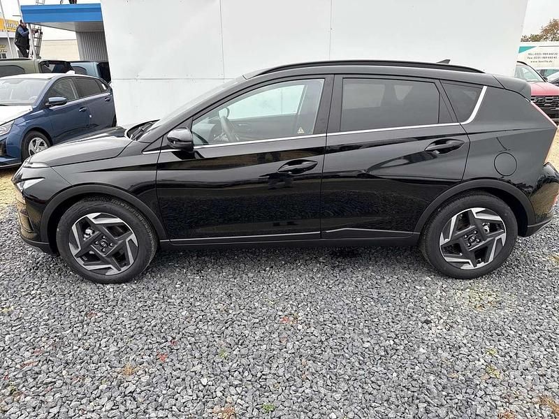 Neu Hyundai Bayon Premium 99 PS (72 kW) 2025 Schwarz SUV