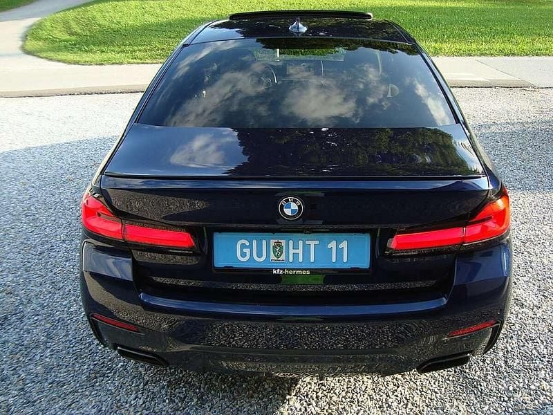 Gebraucht BMW M550 Shadowline 530 PS (389 kW) 2020 Blau Limousine
