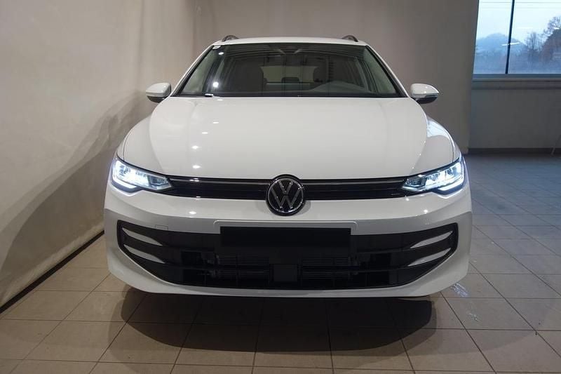 Neu VW Golf VIII Business 115 PS (84 kW) 2025 Weiss  normal Kombi