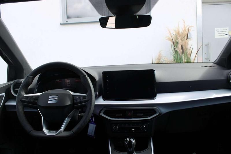 Neu Seat Arona FR 116 PS (85 kW) 2025 Dunkelgrau  metallic SUV