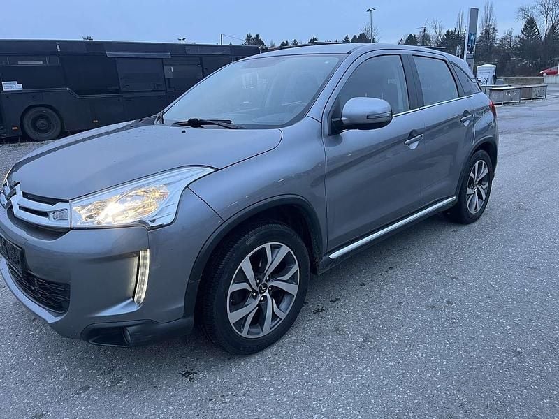 Gebraucht 2015 Citroën C4 Aircross Seduction SUV | € 7.990 - Bild 1/4