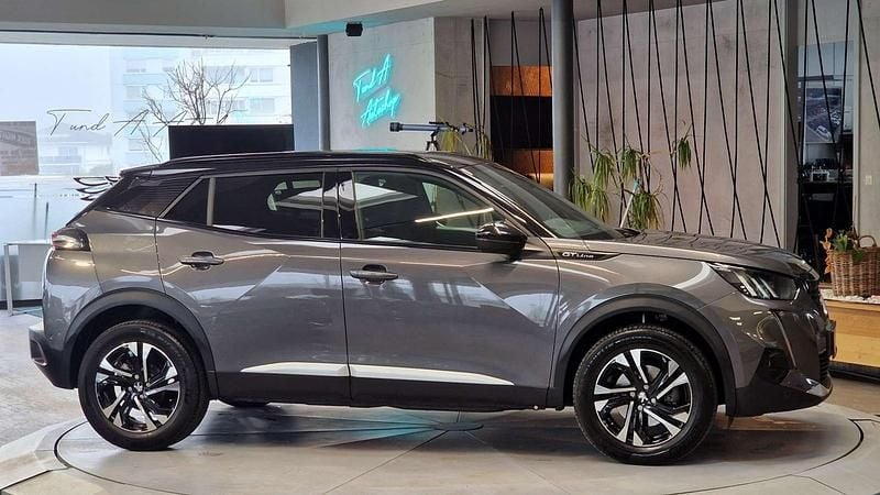 Gebraucht Peugeot 2008 GT-line 131 PS (96 kW) 2021 Grau SUV