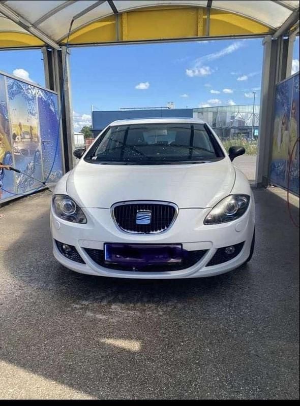 Gebraucht 2008 Seat Leon Reference Limousine | € 2.399 (Superpreis) - Bild 1/4
