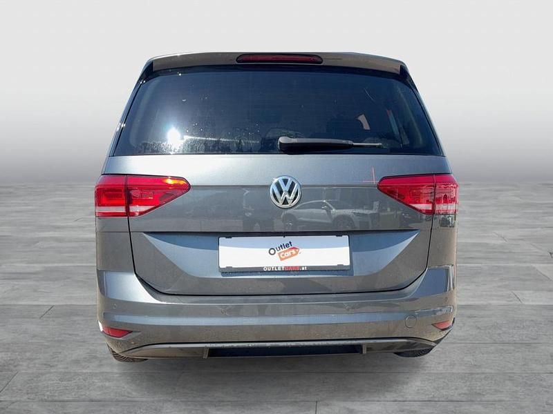 Gebraucht VW Touran Comfortline 116 PS (85 kW) 2019 Grau Van / Kleinbus