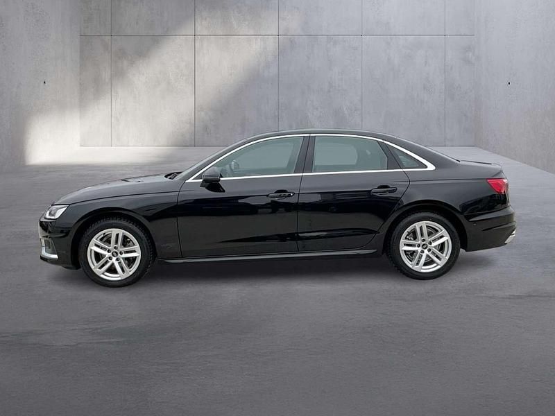Gebraucht Audi A4 163 PS (119 kW) 2025 Schwarz Limousine