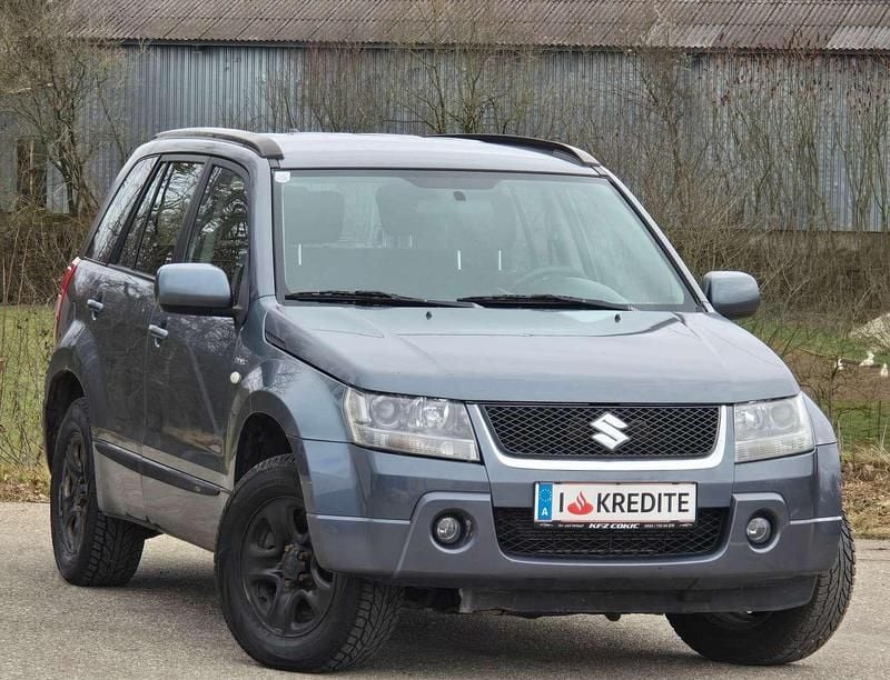 Gebraucht Suzuki Grand Vitara 129 PS (94 kW) 2008 Grau SUV