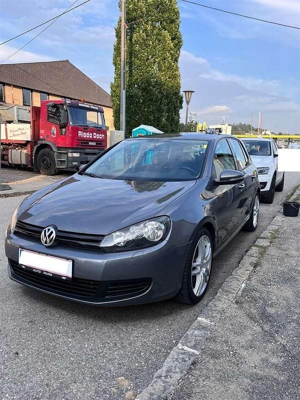 Grau Gebraucht 2012 VW Golf VII Comfortline Limousine | € 7.600 (Fairer Preis) - Bild 1/4