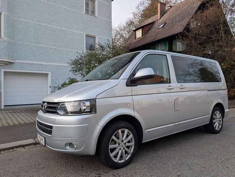 Gebraucht VW Multivan Highline 179 PS (131 kW) 2010 Silber Van