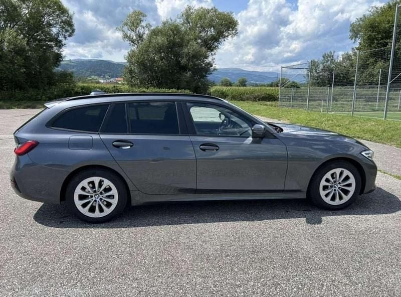 Gebraucht BMW 320 190 PS (139 kW) 2021 Grau Kombi