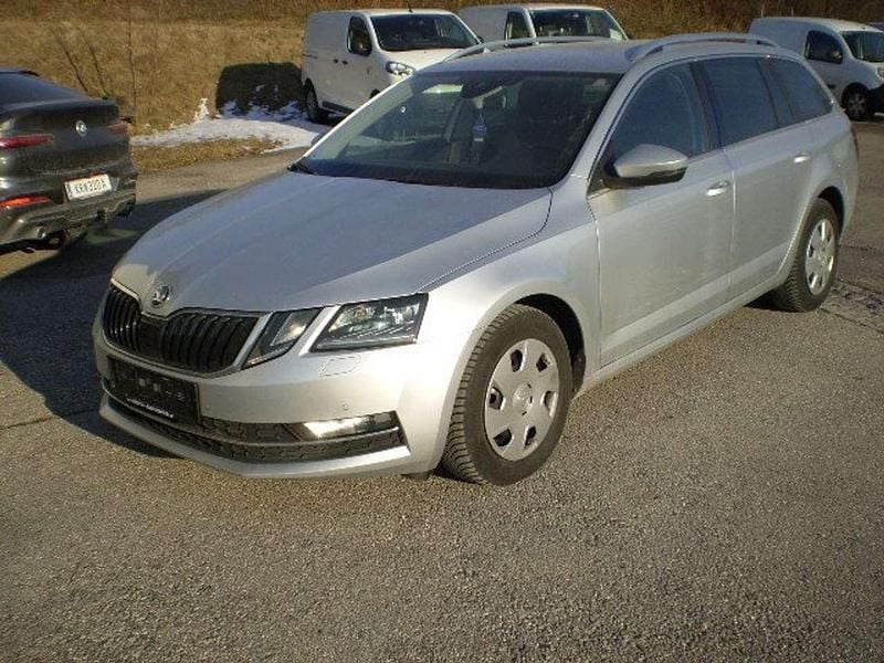 Silber Gebraucht 2018 Skoda Octavia Style Kombi | € 7.990 (Fairer Preis) - Bild 1/4