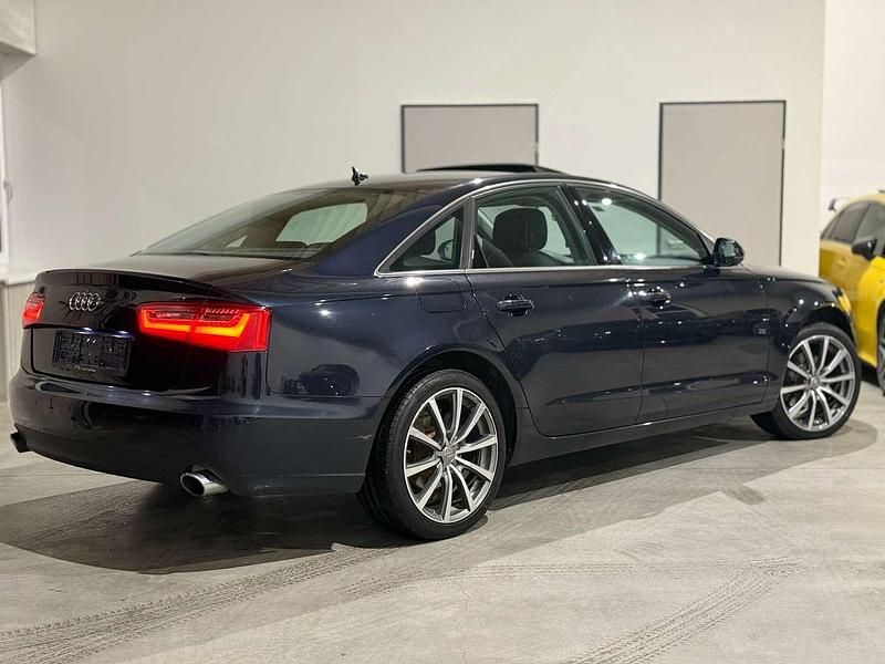 Gebraucht Audi A6 Comfort 204 PS (150 kW) 2012 Blau Limousine