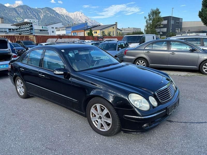 Gebraucht Mercedes E200 122 PS (89 kW) 2005 Schwarz Limousine