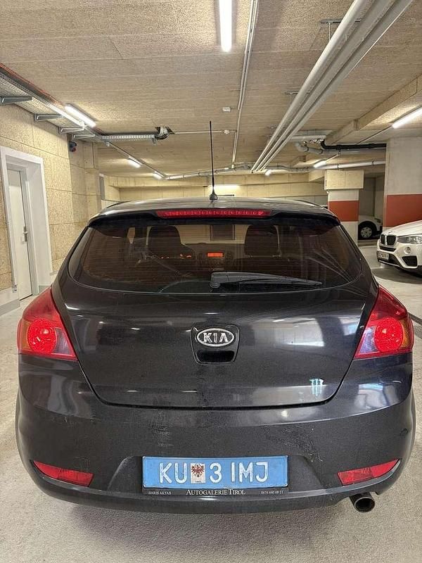 Gebraucht Kia ProCeed 105 PS (77 kW) 2008 Limousine