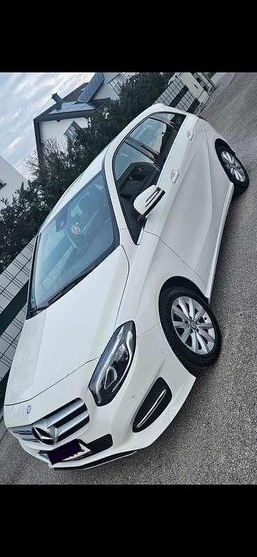 Gebraucht Mercedes 180 109 PS (80 kW) 2017 Weiß Limousine