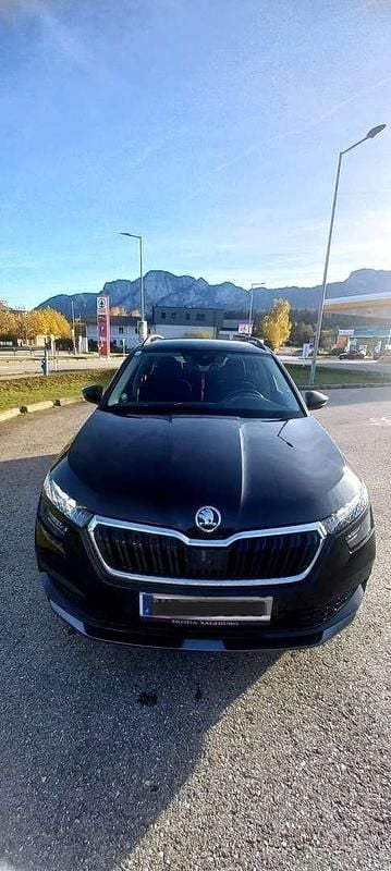 Schwarz Gebraucht 2020 Skoda Kamiq Ambition SUV | € 17.990 (Etwas zu teuer) - Bild 1/4
