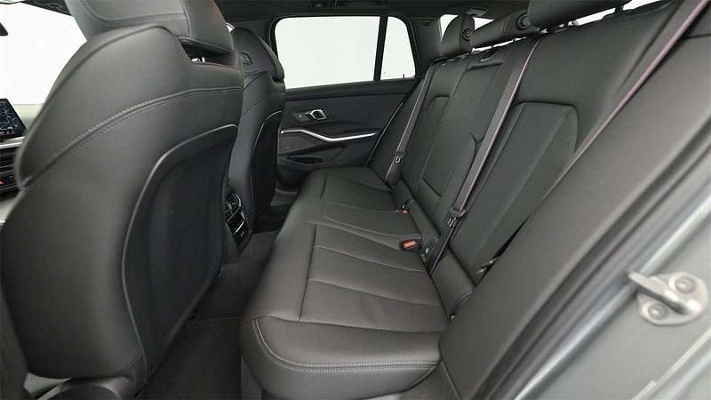 Gebraucht BMW 320 Shadowline 190 PS (139 kW) 2024 Skyscraper grau Kombi