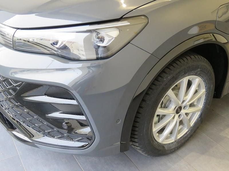 Neu VW Tiguan Sport 204 PS (150 kW) 2025 Mittelgrau  metallic SUV
