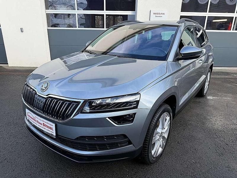 Grau Gebraucht 2021 Skoda Karoq Style SUV | € 24.750 (Guter Preis) - Bild 1/4