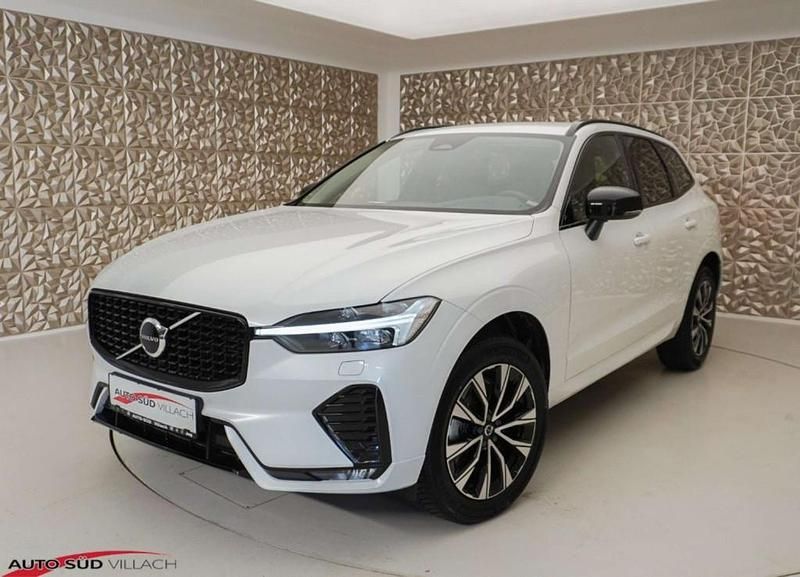 Gebraucht Volvo XC60 Plus 196 PS (144 kW) 2024 Weiß SUV