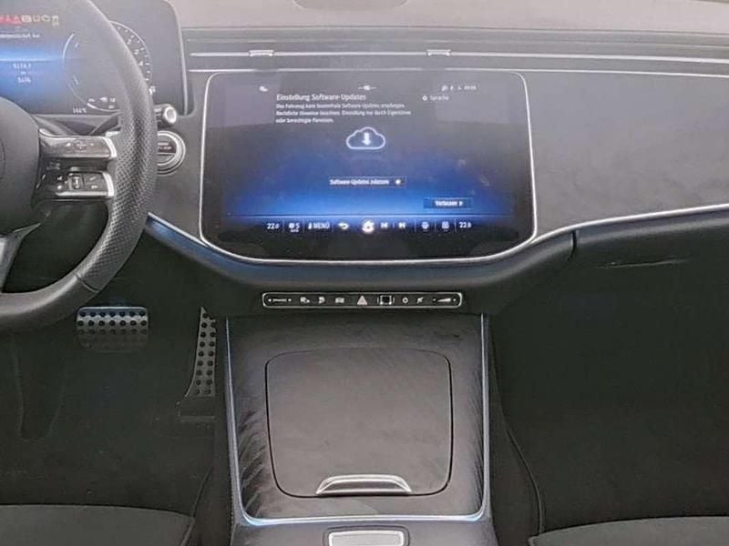 Gebraucht Mercedes E300 AMG line 197 PS (144 kW) 2025 Grau Kombi