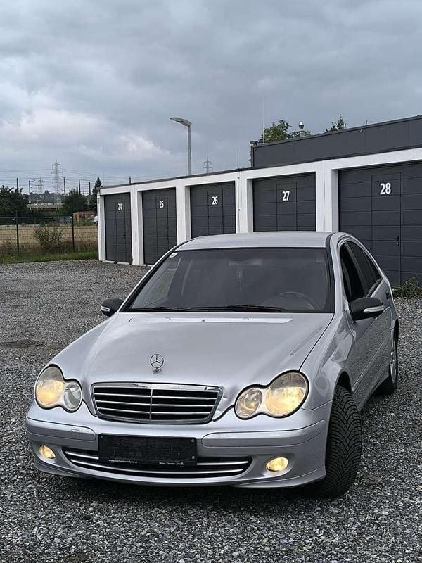 Gebraucht Mercedes C220 Classic 150 PS (110 kW) 2005 Limousine
