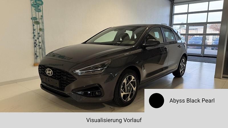 Neu Hyundai i30 GO! 97 PS (71 kW) 2025 Schwarz Limousine