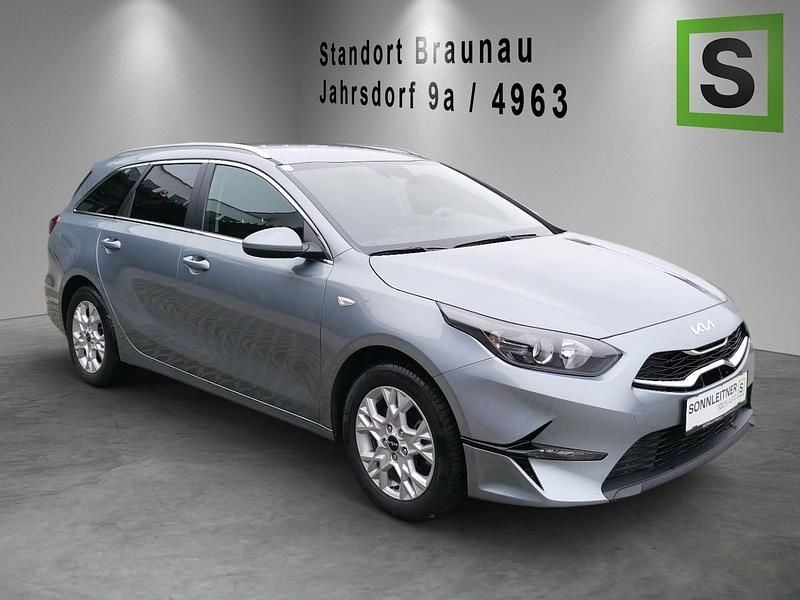 Gebraucht Kia Ceed Sportswagon Silver 160 PS (117 kW) 2023 Grau Kombi
