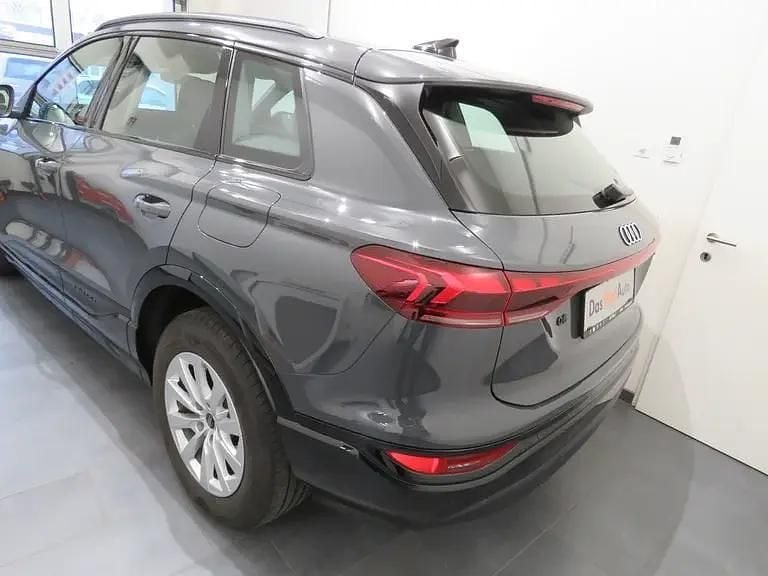 Gebraucht Audi Q6 e-tron Business 284 kW (387 PS) 2024 Grau SUV