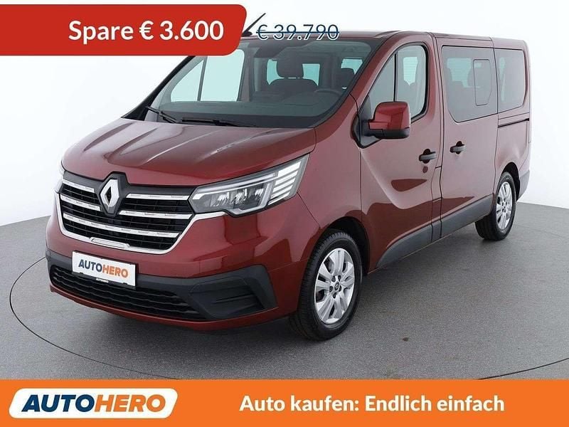 Rot Gebraucht 2023 Renault Trafic Van / Kleinbus | € 36.190 (Guter Preis) - Bild 1/3