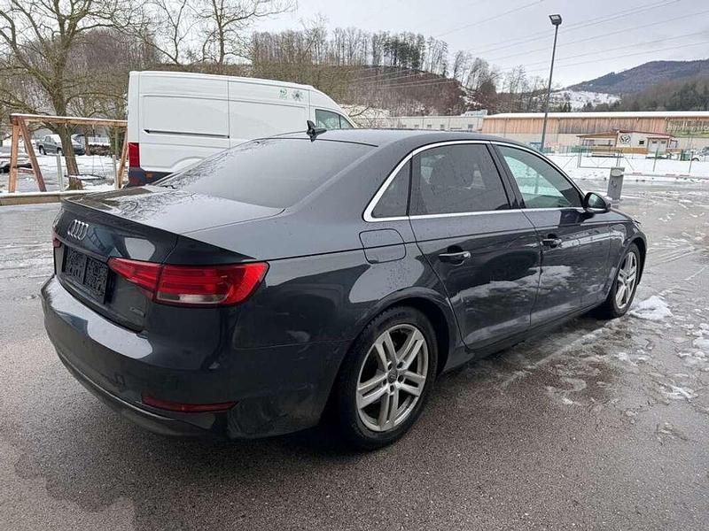 Gebraucht Audi A4 S-Line 190 PS (139 kW) 2017 Grau Limousine
