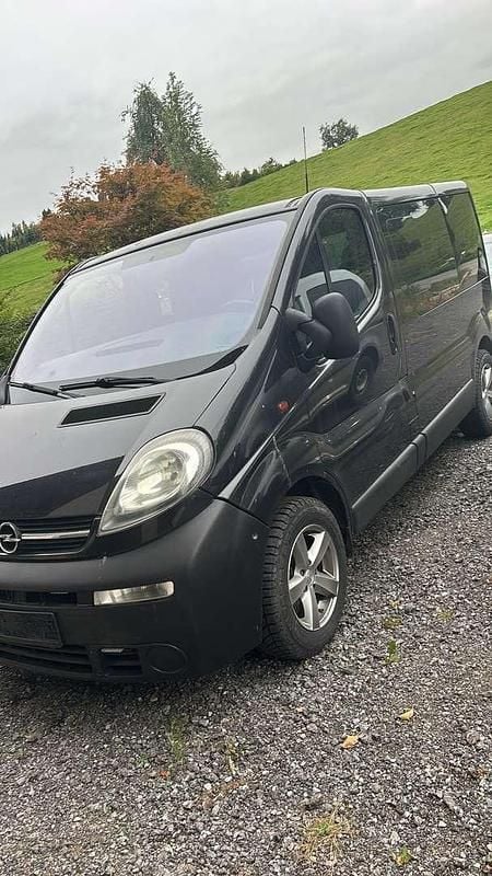 Gebraucht Opel Vivaro 135 PS (99 kW) 2006 Schwarz Van / Kleinbus