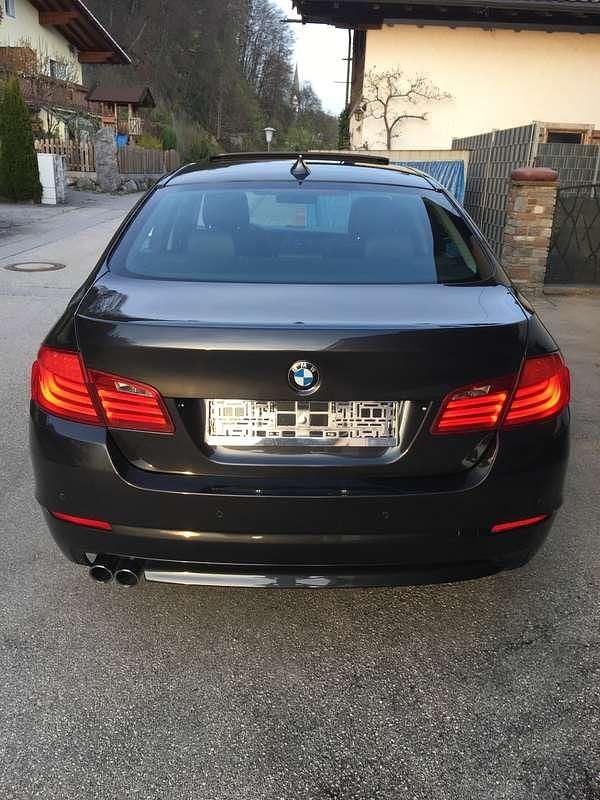 Gebraucht BMW 530 258 PS (189 kW) 2012 Limousine