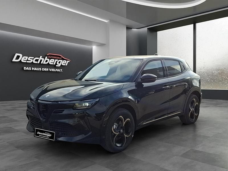 Neu Alfa Romeo Junior 114 kW (156 PS) 2025 Schwarz SUV