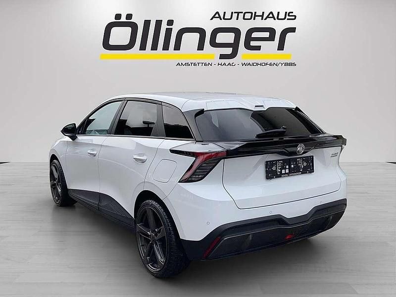 Gebraucht MG MG4 EV Comfort 150 kW (204 PS) 2024 Weiß Kleinwagen