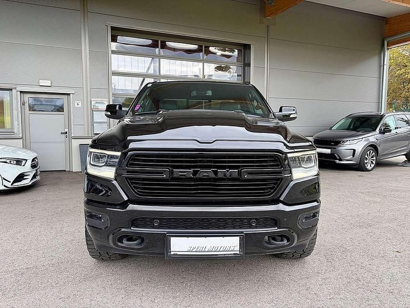 Gebraucht Dodge Ram 401 PS (294 kW) 2018 Schwarz Abholung
