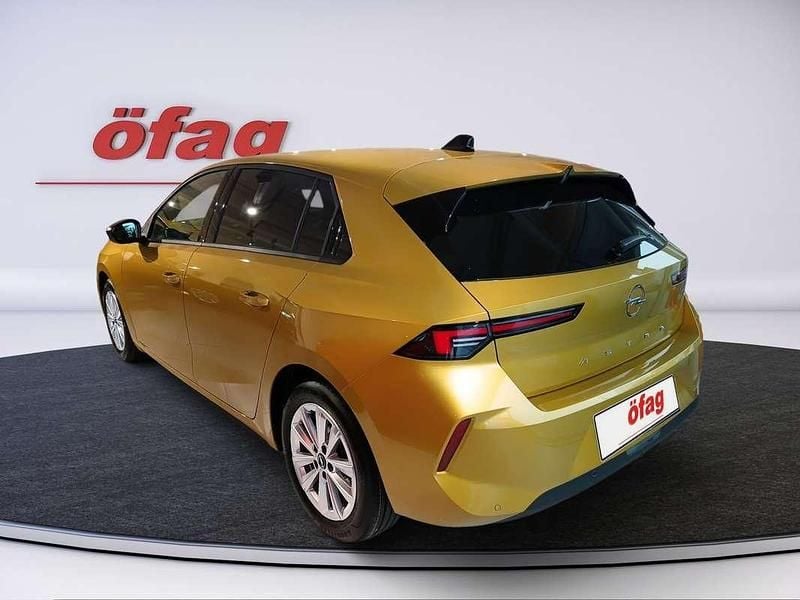 Neu Opel Astra Business Edition 131 PS (96 kW) 2025 Gold Limousine