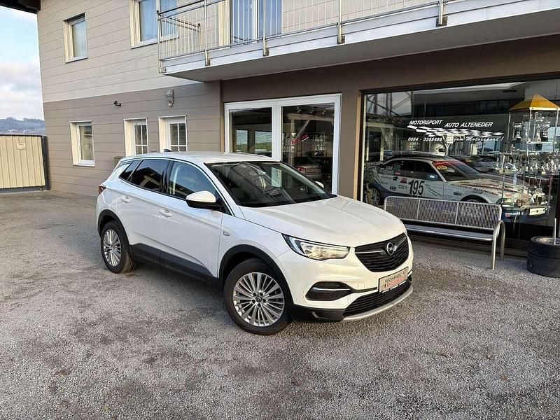Weiß Gebraucht 2018 Opel Grandland X Edition SUV | € 13.900 (Etwas zu teuer) - Bild 1/4