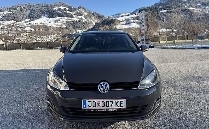 Gebraucht VW Golf VII Trendline 110 PS (80 kW) 2016 Limousine