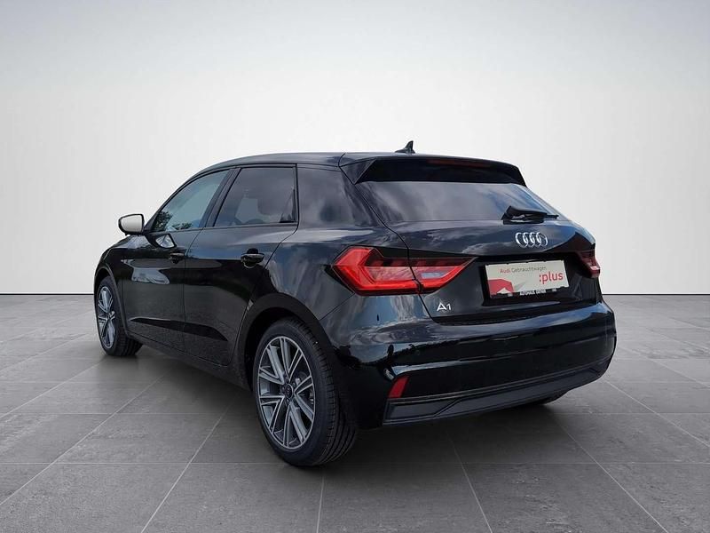 Neu Audi A1 116 PS (85 kW) 2025 Blau Kleinwagen