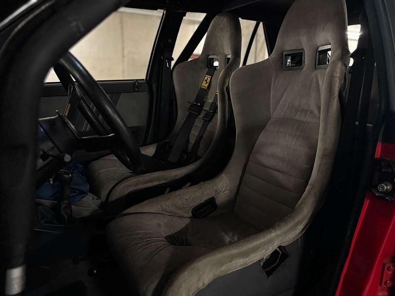Gebraucht Lancia Delta 177 PS (130 kW) 1989 Rot Kleinwagen