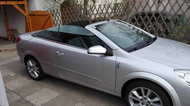Gebraucht Twin Top Cosmo 1 8 Aut Opel Astra Cabriolet 2007 Km Gebraucht Opel Astra Cabriolet Twin Top Cosmo 1 8 Aut