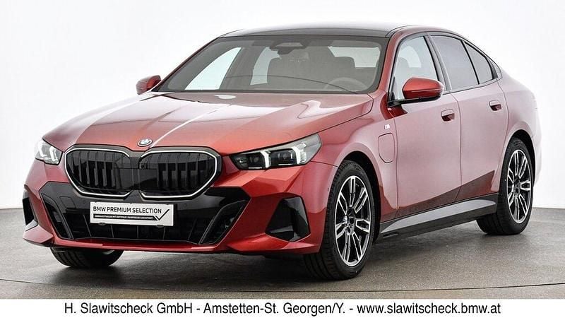 Gebraucht BMW 530e Efficient Dynamics 190 PS (139 kW) 2025 Fire red