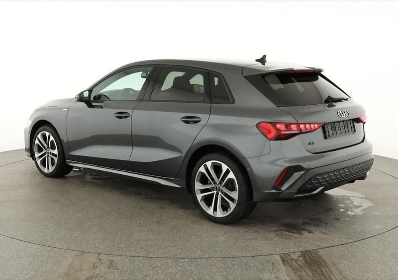 Neu Audi A3 S-Line 150 PS (110 kW) 2025 Grau Limousine