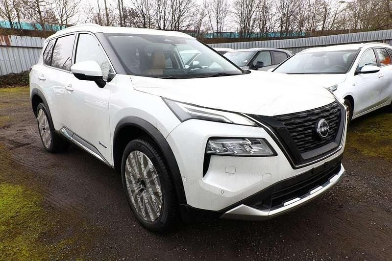 Neu Nissan X-Trail Tekna+ 213 PS (156 kW) 2025 Weiß SUV