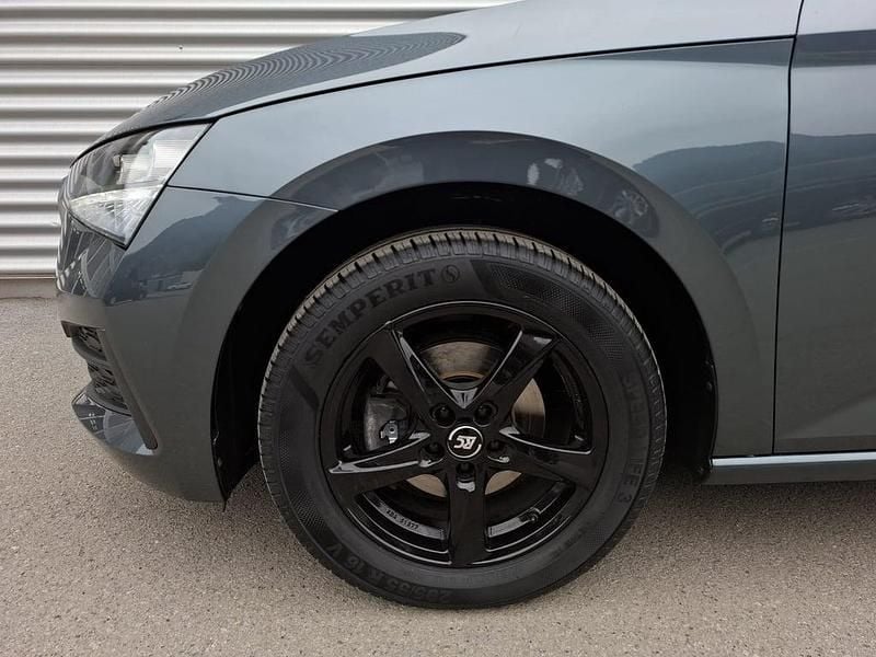 Gebraucht Skoda Scala 110 PS (80 kW) 2022 Grau Kleinwagen