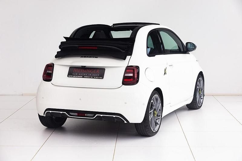 Gebraucht Abarth 500e Scorpionissima 114 kW (155 PS) 2025 Schwarz Kleinwagen