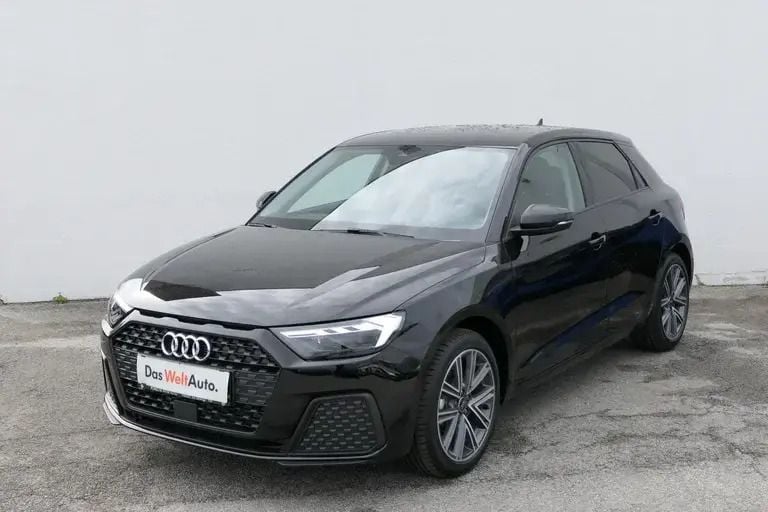 Schwarz metallicperleffektno Neu 2025 Audi A1 Sportback Kleinwagen | € 25.790 (Fairer Preis) - Bild 1/4