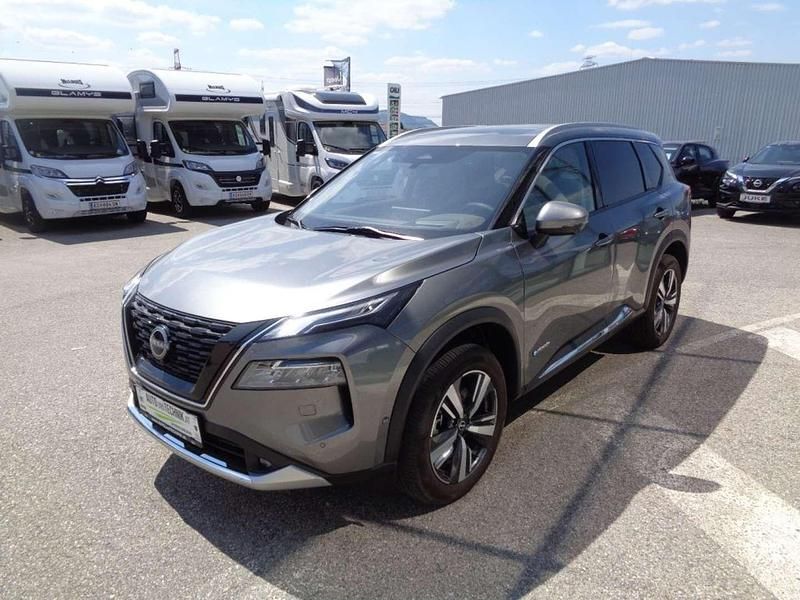 Gebraucht Nissan X-Trail Tekna 213 PS (156 kW) 2024 Grau SUV