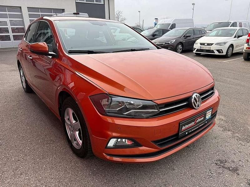 Gebraucht VW Polo Comfortline 75 PS (55 kW) 2018 Orange Limousine