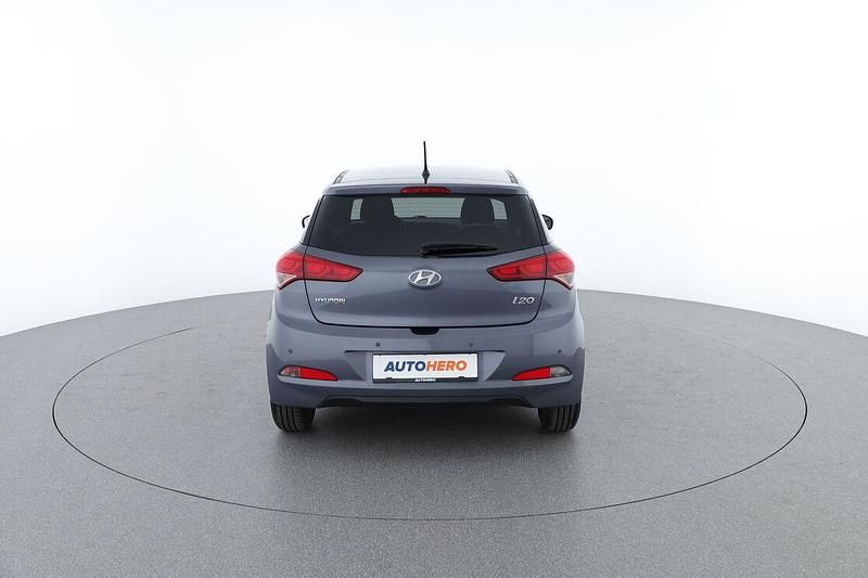 Gebraucht Hyundai i20 GO! 84 PS (61 kW) 2016 Grau Limousine